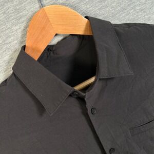 Lululemon Off The‎ Chain Shirt Mens M Black Technical Long Sleeve Button Commute